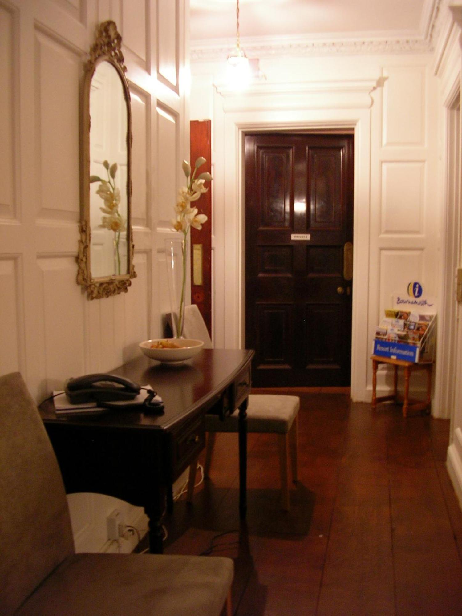 East Cliff Cottage Hotel บอร์นมัธ ภายนอก รูปภาพ